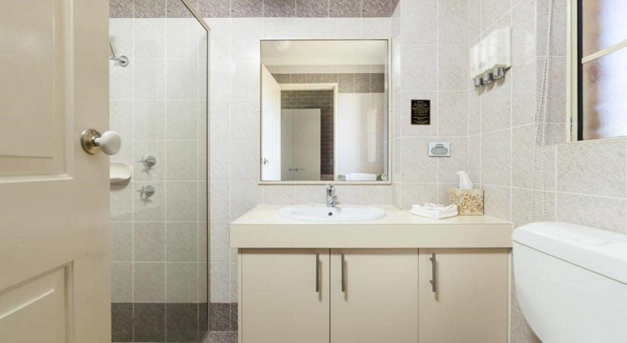 Grand Manor Motor Inn Queanbeyan Luaran gambar